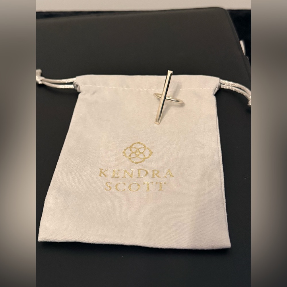 New Kendra Scott Reggie gold bar ring size 7.5 - Picture 3 of 6